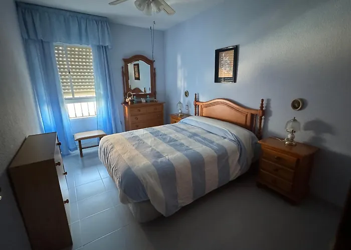 Chalet En Malaga, Torremolinos, Cerca De La Playa