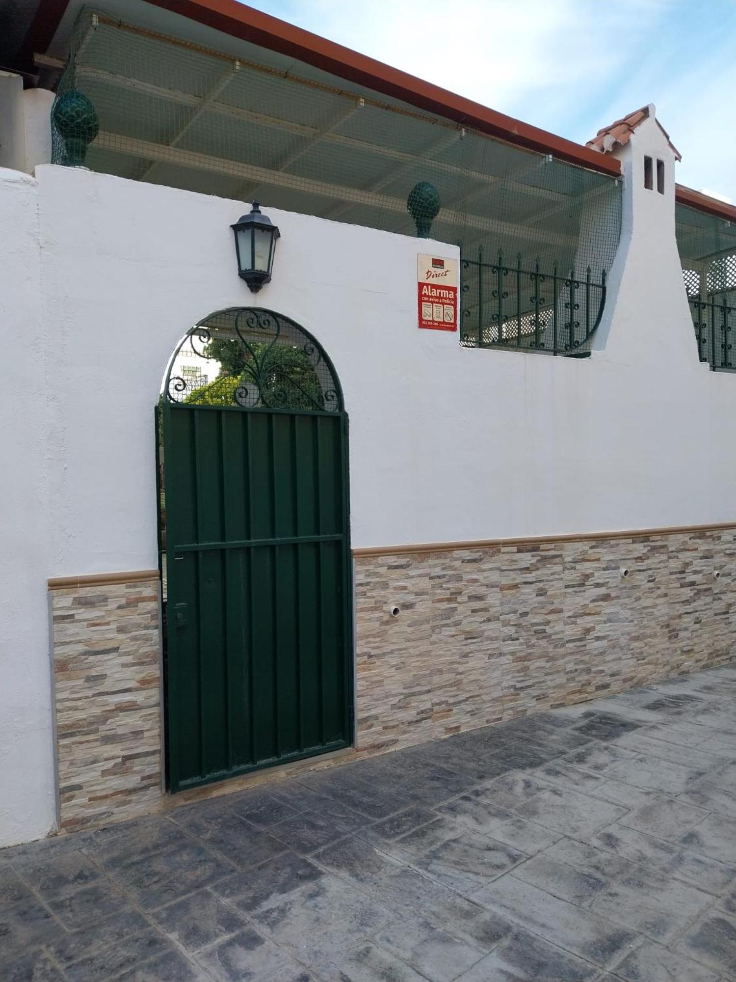 En Malaga, Torremolinos, Cerca De La Playa Dom wakacyjny